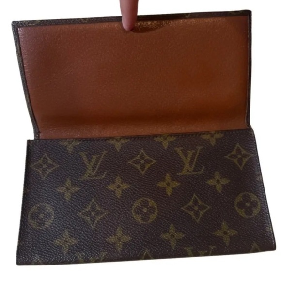 Louis Vuitton Brown Monogram card holder wallet - Picture 2 of 12